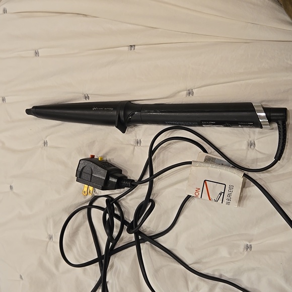 ghd Black Curl Wand - Picture 3 of 3